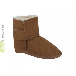 Kiwi Sheepskin New Zealand baby booties
